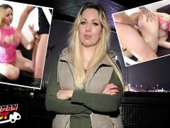 Blondes deutsches Tittengirl in Dessous gecastet